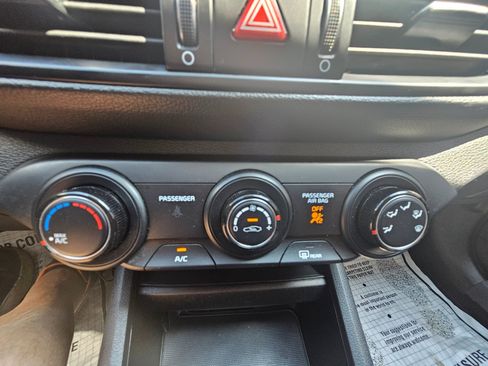 Used 2024 Kia Forte LXS w/ LXS Technology Package image 40