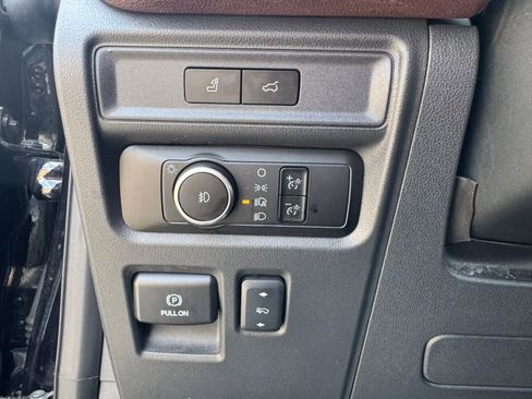 Used 2024 Ford Expedition Max Limited image 15