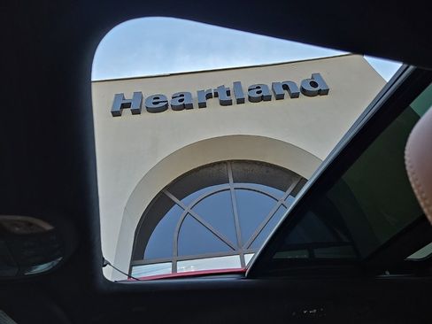 Used 2024 Chrysler Pacifica Pinnacle image 83