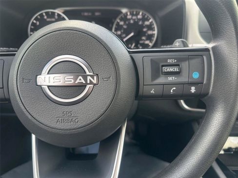 Used 2023 Nissan Rogue SV AWD/4WD image 22