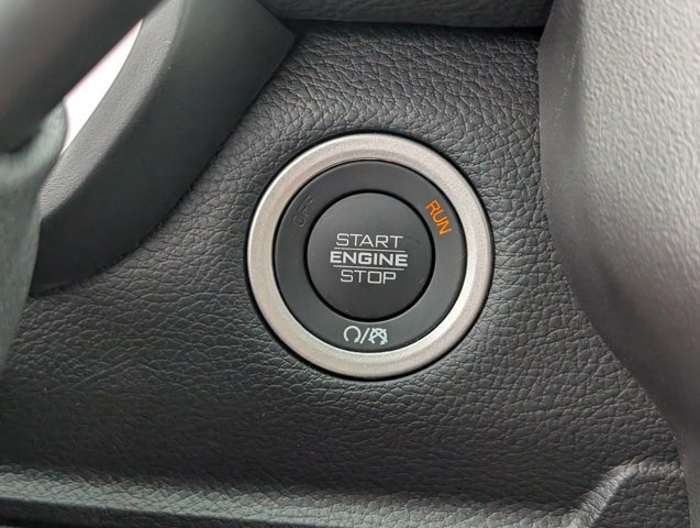 Used 2026 RAM 2500 Laramie AWD/4WD image 23