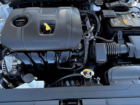 Used 2024 Kia Forte LXS w/ LXS Technology Package image 9