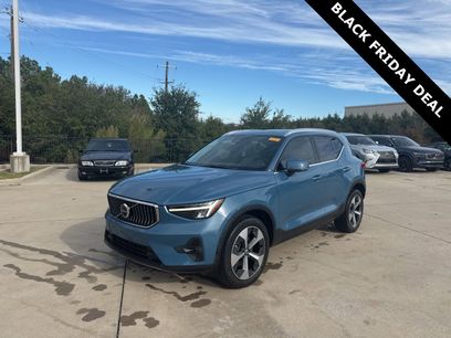 Certified 2023 Volvo XC40 B5 Plus w/ Driver Assist Package