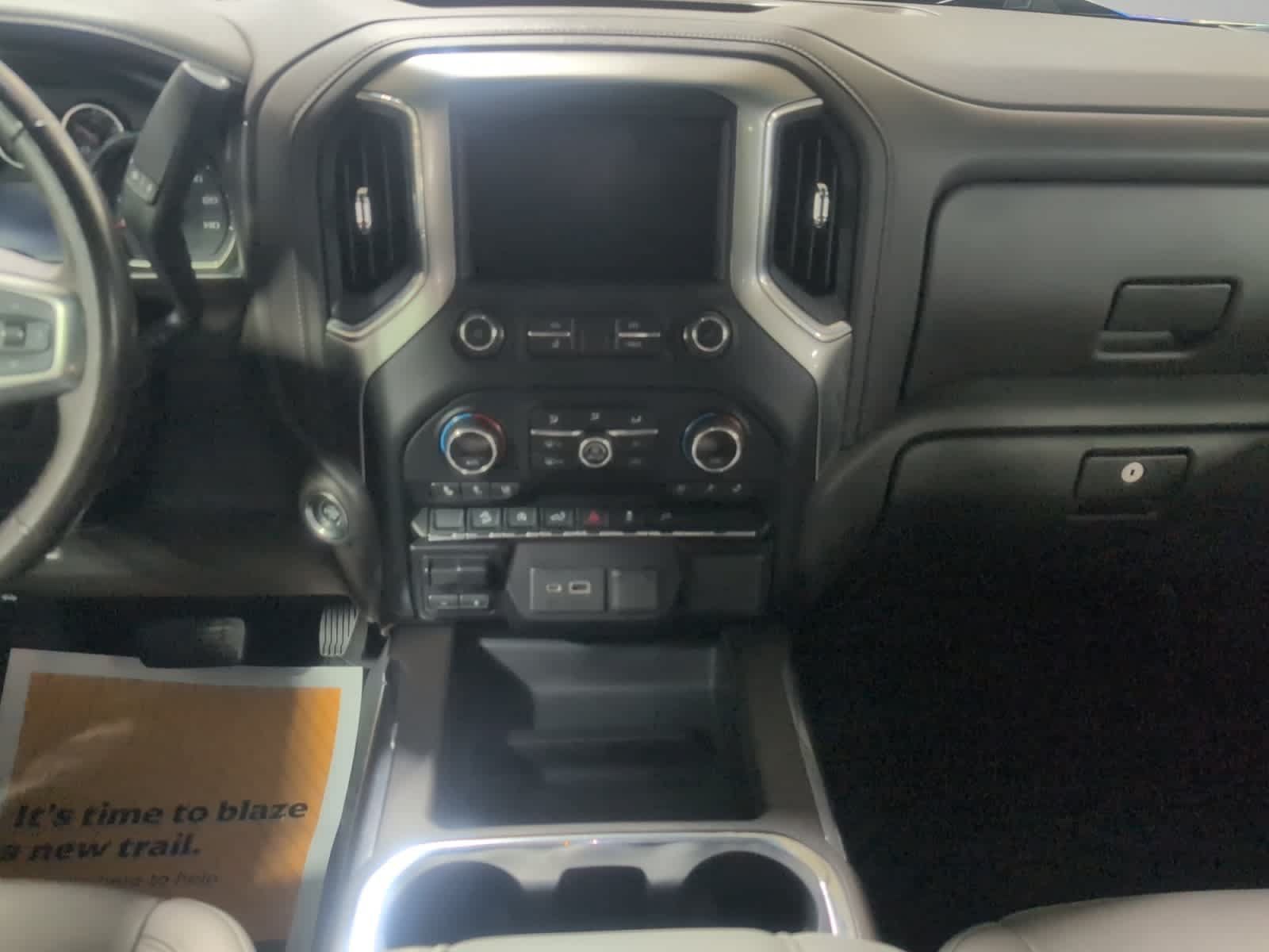 Used 2020 Chevrolet Silverado 1500 LTZ AWD/4WD image 11