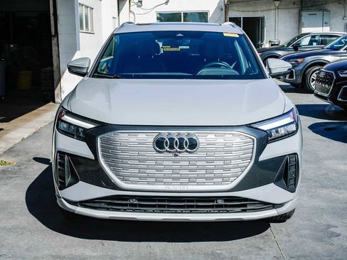 Used 2023 Audi Q4 e-tron Premium w/ Convenience Package image 6