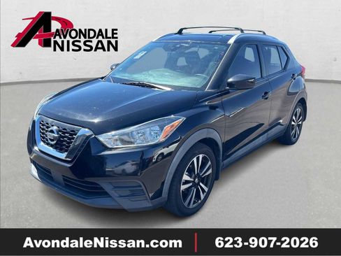 Used 2020 Nissan Kicks SV w/ Exterior Package image 1