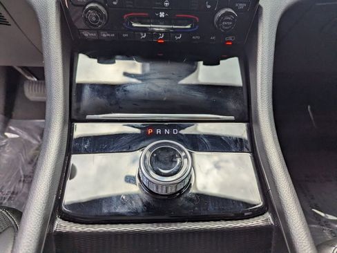 Used 2025 Jeep Grand Cherokee L Laredo image 27