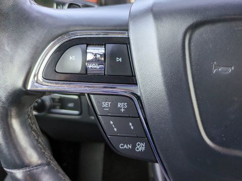 Used 2021 Lincoln Navigator Reserve w/ Luxury Package image 25