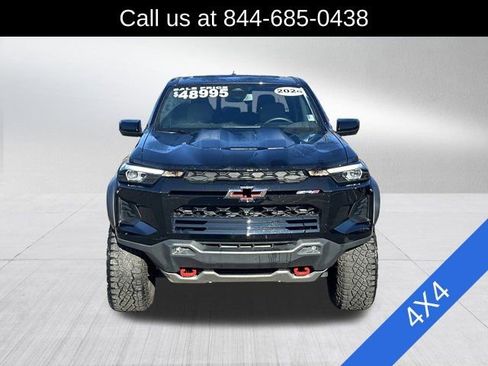 Used 2024 Chevrolet Colorado ZR2 w/ ZR2 Convenience Package III image 2