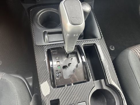 Used 2024 Toyota 4Runner TRD Off-Road image 24