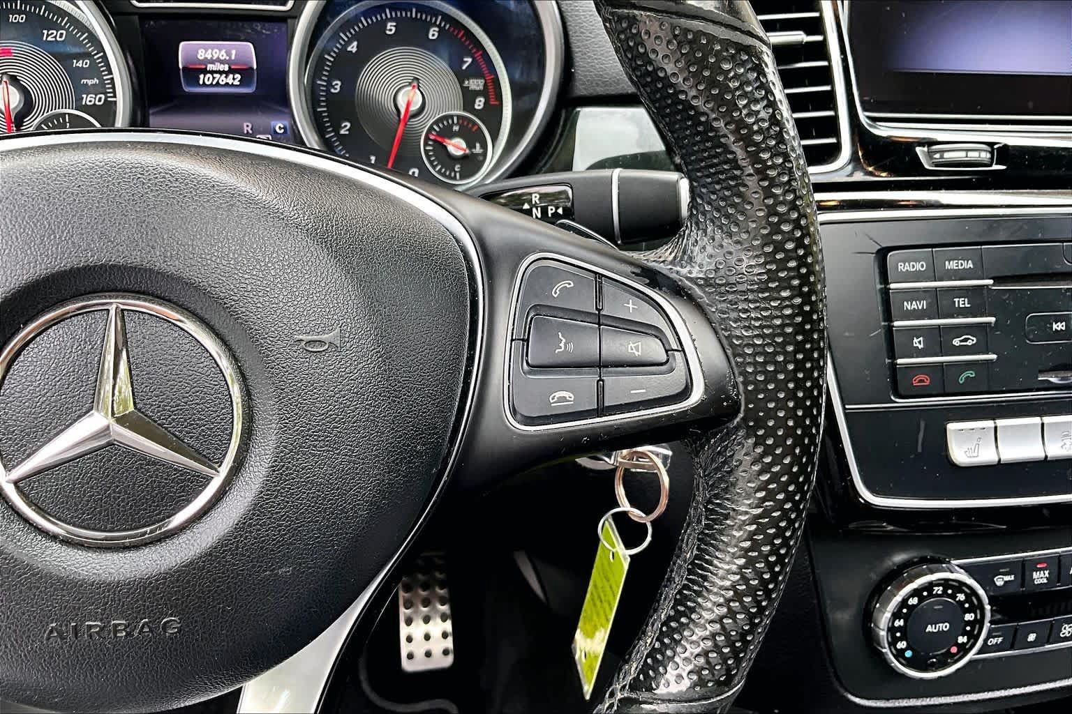Used 2019 Mercedes-Benz GLE 400 4MATIC image 25