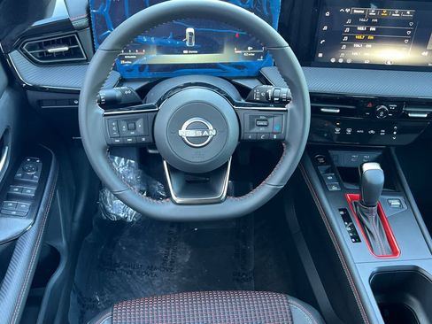 New 2026 Nissan Kicks SR w/ Illumination Package FWD image 16