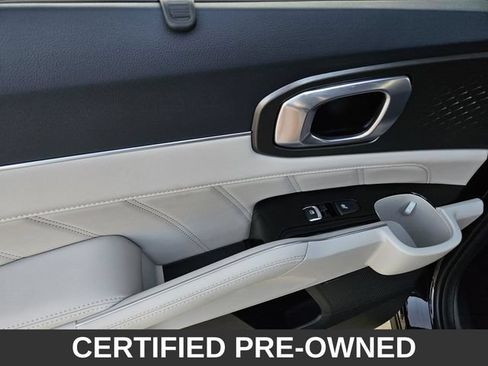 Used 2023 Kia Sorento SX Prestige AWD/4WD image 13