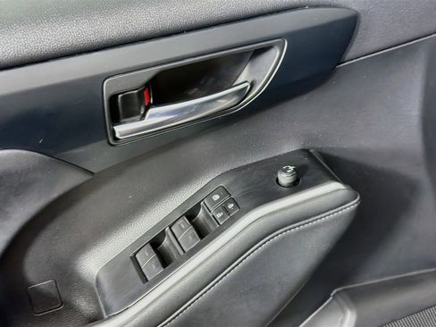 Used 2022 Toyota Highlander XSE FWD image 15