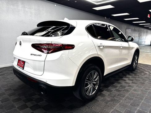 Used 2023 Alfa Romeo Stelvio Sprint RWD image 14