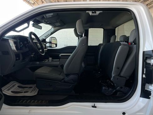 Used 2023 Ford F350 XLT w/ Snow Plow Prep Package image 10