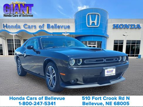 Used 2019 Dodge Challenger GT AWD/4WD image 3