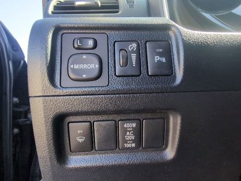 Used 2014 Toyota 4Runner Limited AWD/4WD image 18