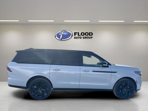 New 2026 Lincoln Navigator L Black Label image 4