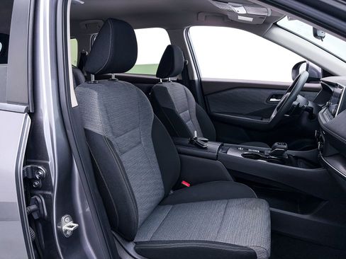 Used 2023 Nissan Rogue SV FWD image 33