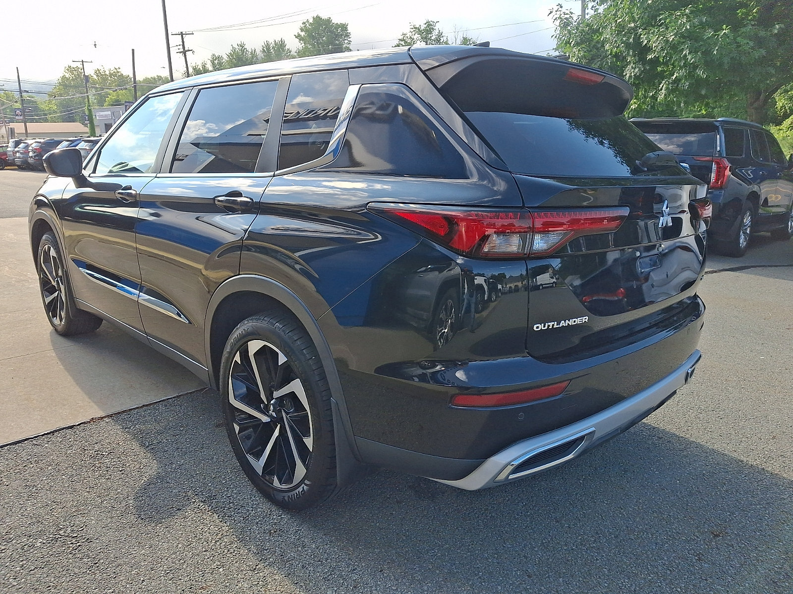 Used 2022 Mitsubishi Outlander SE AWD/4WD image 4