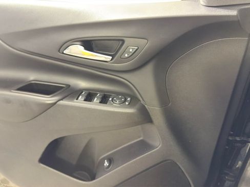 Used 2023 Chevrolet Equinox LT FWD image 25