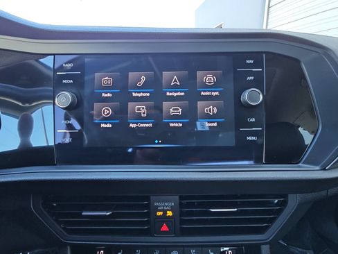 Used 2022 Volkswagen Jetta SEL FWD image 20