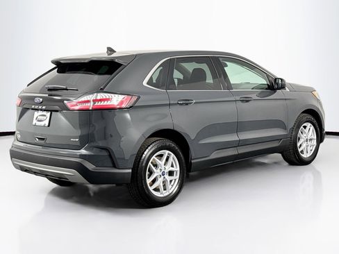 Used 2021 Ford Edge SEL image 11