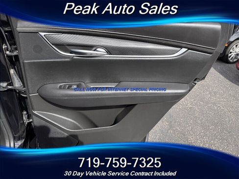 Used 2017 Cadillac XT5 Platinum w/ Driver Assist Package AWD/4WD image 33