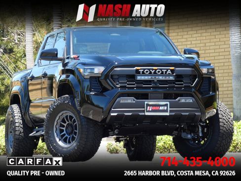 Used 2026 Toyota Tacoma SR5 AWD/4WD image 3
