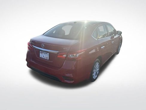 Used 2019 Nissan Sentra SV image 3