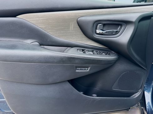 Used 2017 Nissan Murano Platinum w/ Platinum Technology Package FWD image 22