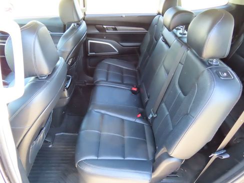 Used 2022 Kia Telluride EX AWD/4WD image 27