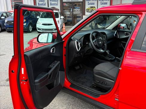 Used 2021 Kia Soul S FWD image 9