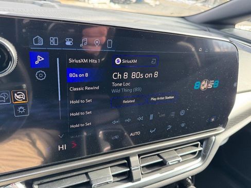 New 2026 Chevrolet Equinox EV LT image 36