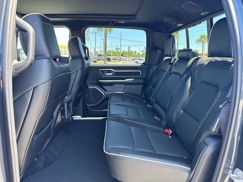New 2026 RAM 1500 Laramie AWD/4WD image 15