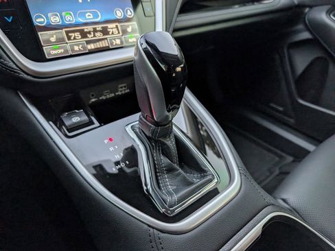 Used 2024 Subaru Outback Limited image 24