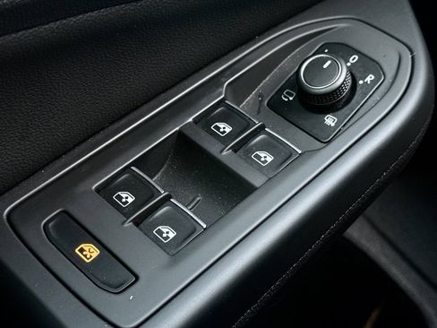 Used 2024 Volkswagen GTI SE w/ SE Leather Seats Package image 30