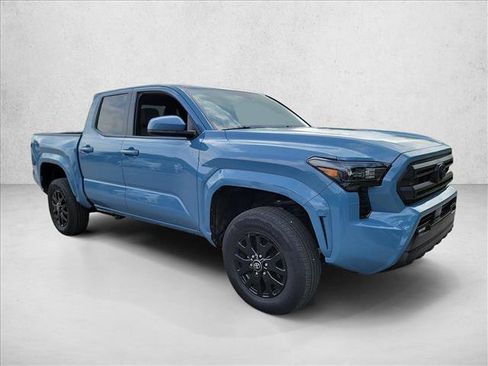 Used 2026 Toyota Tacoma SR5 AWD/4WD image 3