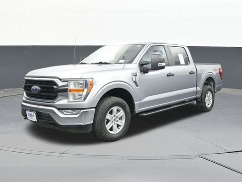 Used 2022 Ford F150 XLT w/ Trailer Tow Package image 3