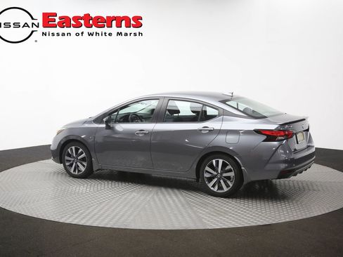 Used 2021 Nissan Versa SR FWD image 61