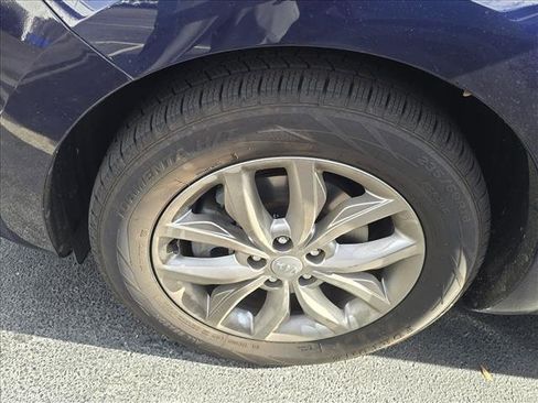 Used 2021 Kia Sedona EX image 10