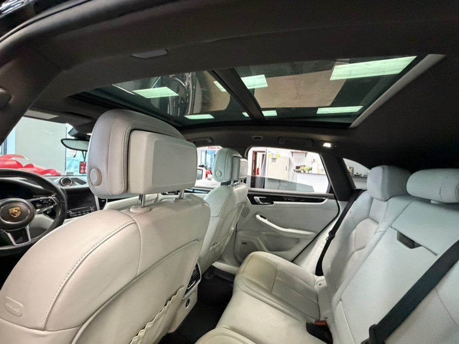 Used 2018 Porsche Macan S AWD/4WD image 27