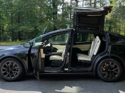 Used 2022 Tesla Model X AWD/4WD image 15