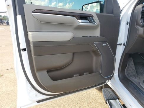 Certified 2023 GMC Sierra 1500 SLT image 22