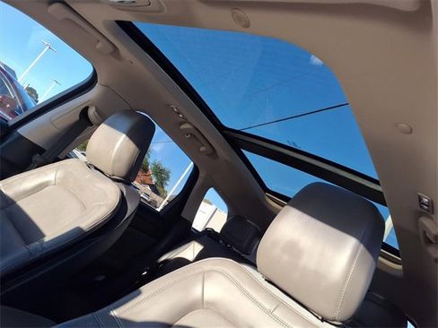 Certified 2024 Lincoln Corsair Reserve w/ Equipment Group 201A image 7