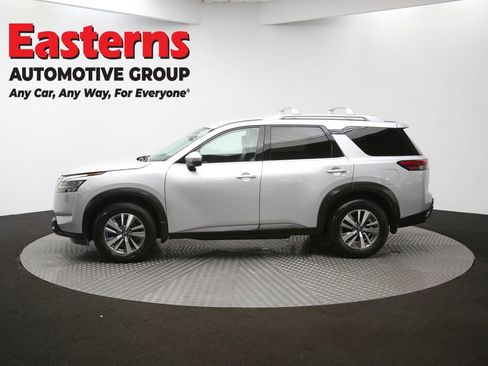 Used 2023 Nissan Pathfinder SL image 58