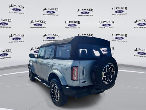 Used 2024 Ford Bronco Outer Banks AWD/4WD image 3