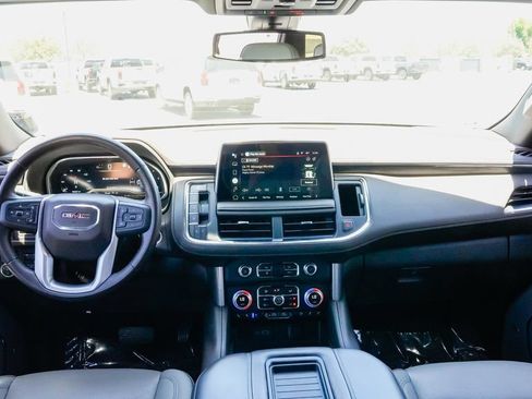 Used 2022 GMC Yukon SLT w/ SLT Premium Package AWD/4WD image 15