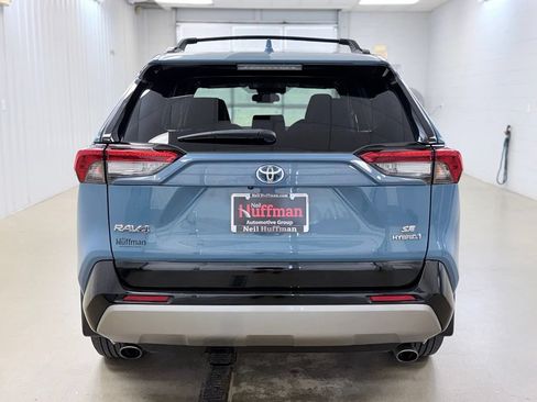 Used 2024 Toyota RAV4 SE w/ Weather Package AWD/4WD image 7